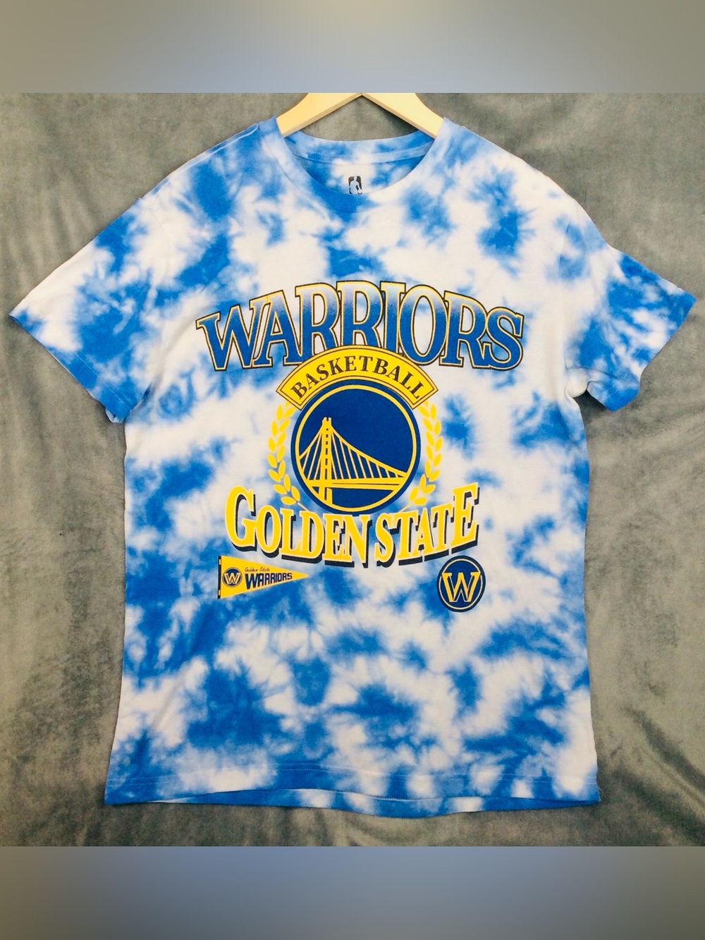 NBA Golden State Warriors Tie-Dye Tee - Blue & White with Yellow Logo